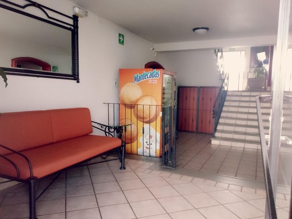 Hotel Arboledas Industrial Guadalajara Exterior foto
