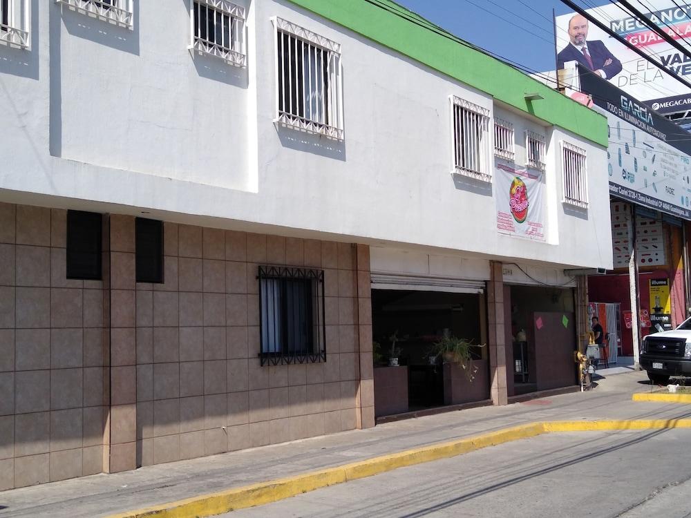 Hotel Arboledas Industrial Guadalajara Exterior foto
